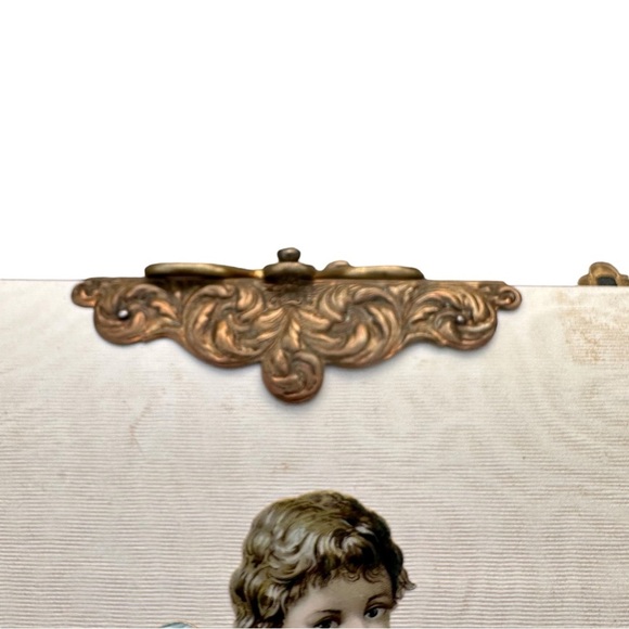 Antique Victorian Wood Leather Album Cherubs Ormolu Latch Accents Cabinet Cards - Picture 2 of 16